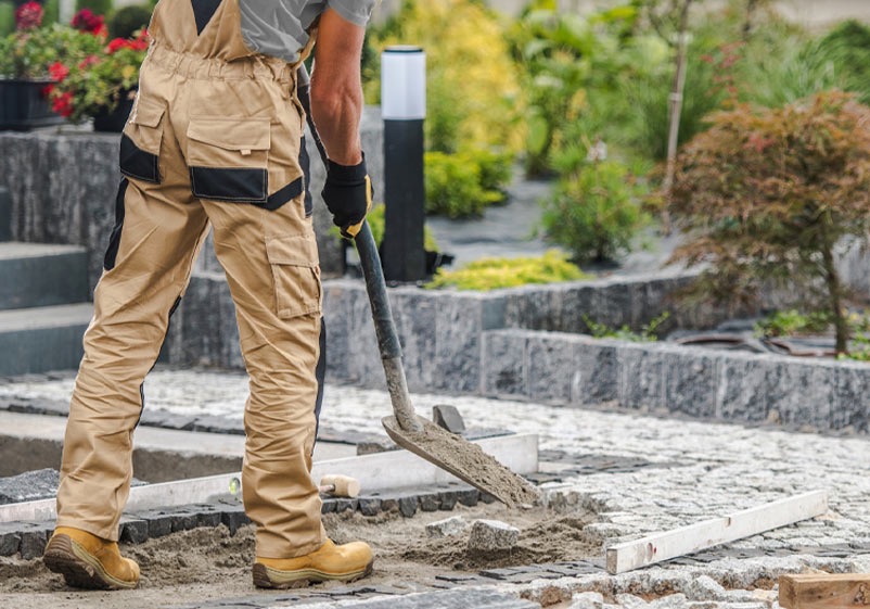 4 Most Common Mistakes People Make When Designing Their Concrete and Landscaping Projects